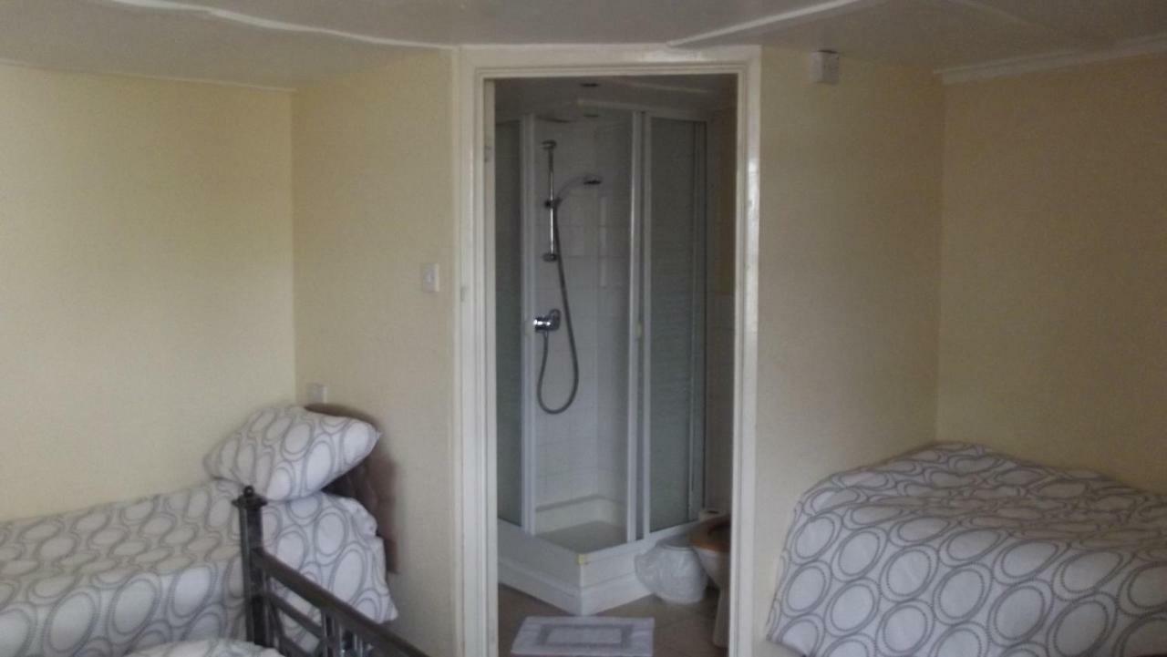 White Hart Inn โบดมิน ภายนอก รูปภาพ