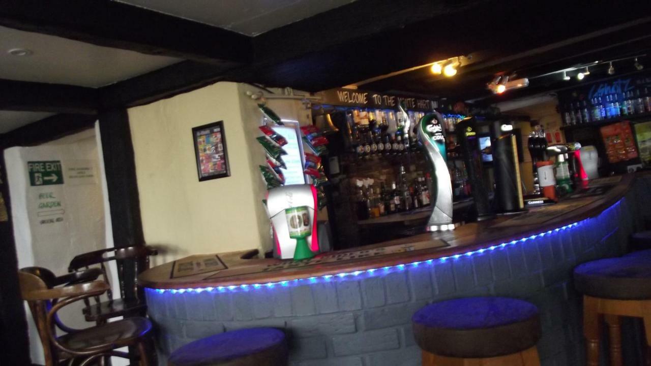 White Hart Inn โบดมิน ภายนอก รูปภาพ